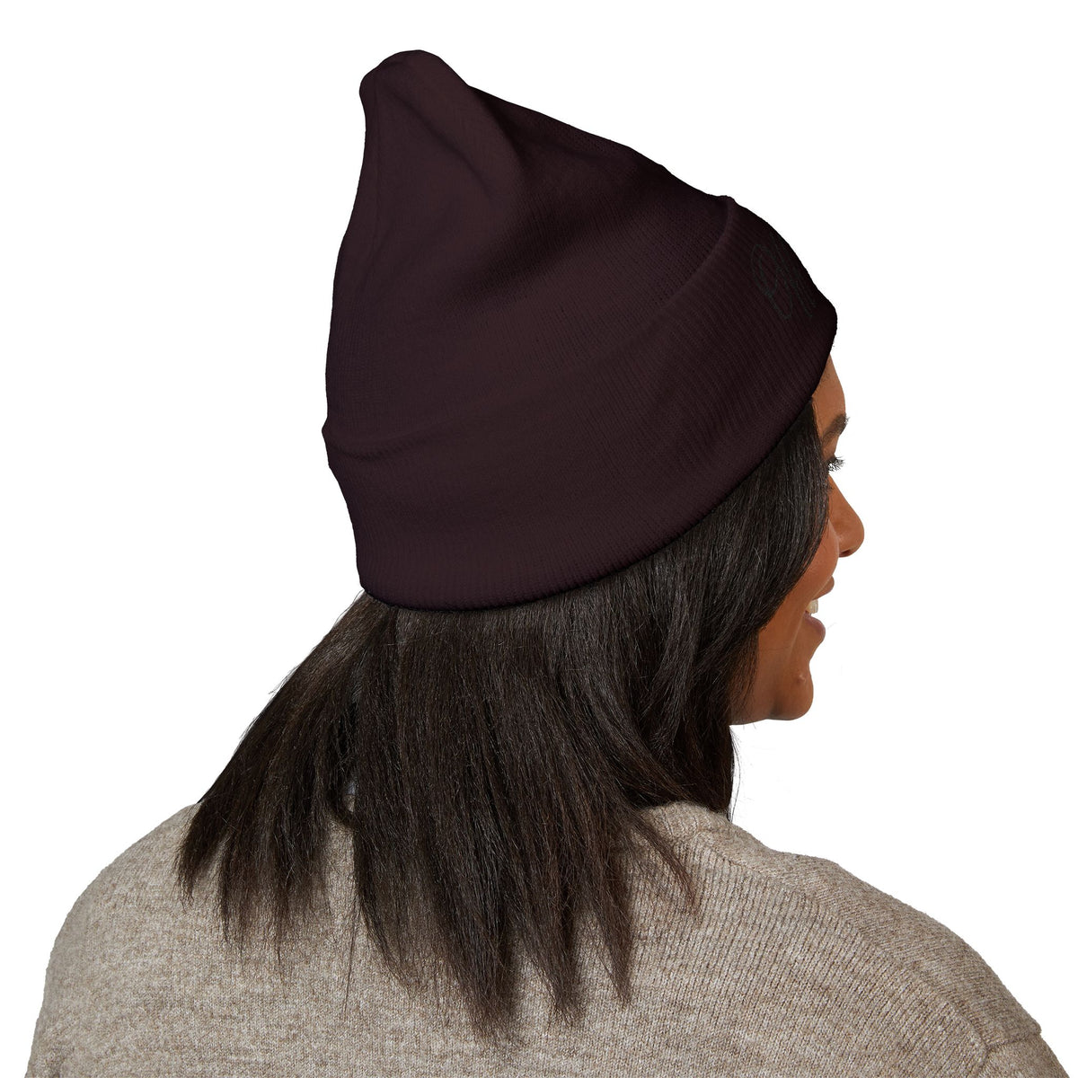 Off-Pisté Embroidered Cuffed Beanie